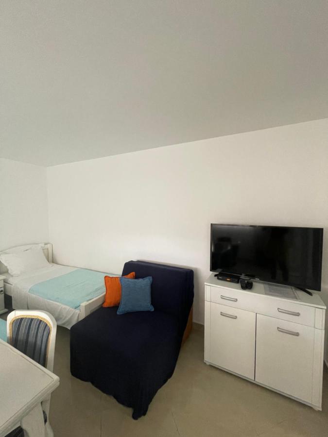 Apartmani Iva Becici Esterno foto