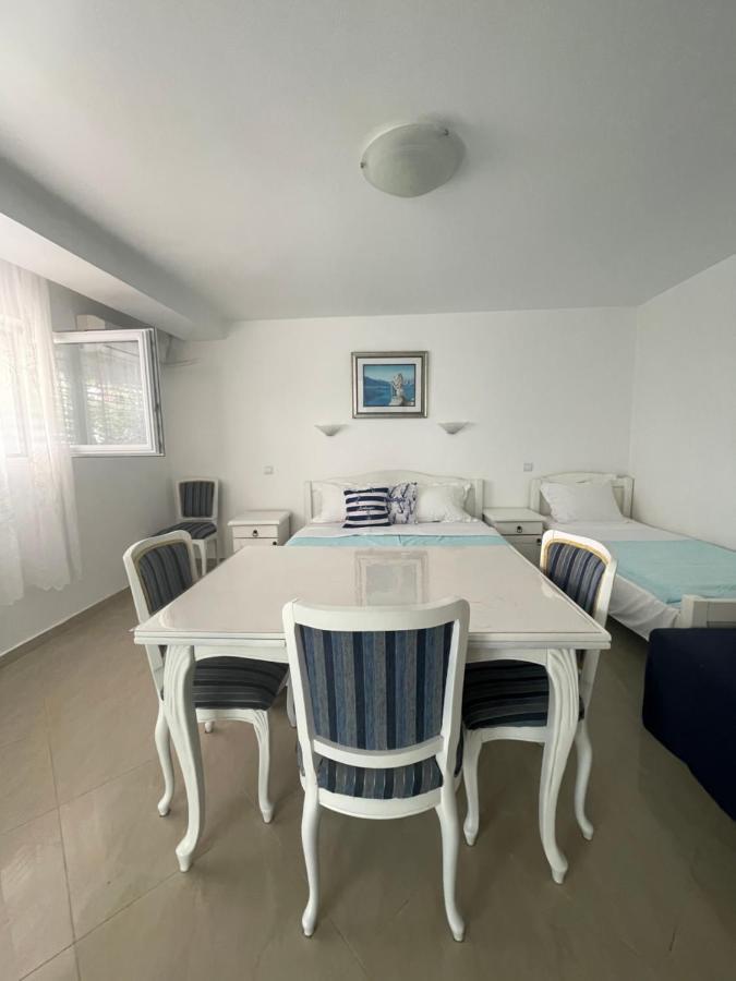 Apartmani Iva Becici Esterno foto